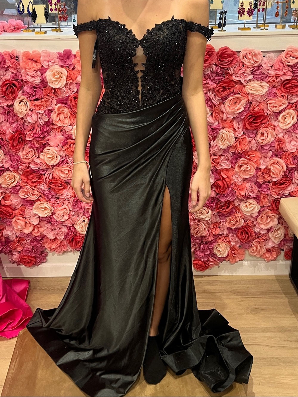 Elegant Off-Shoulder Black Evening Gown
